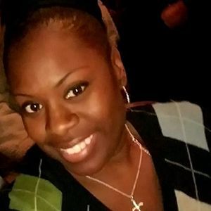 Meet your Posher, Dynisha